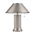 Lampa stołowa z metalowym kloszem i żebrowanym trzonkiem